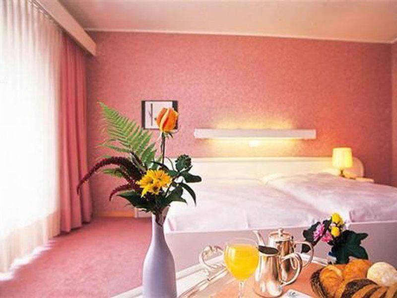 Hotel Ascona Bagian luar foto